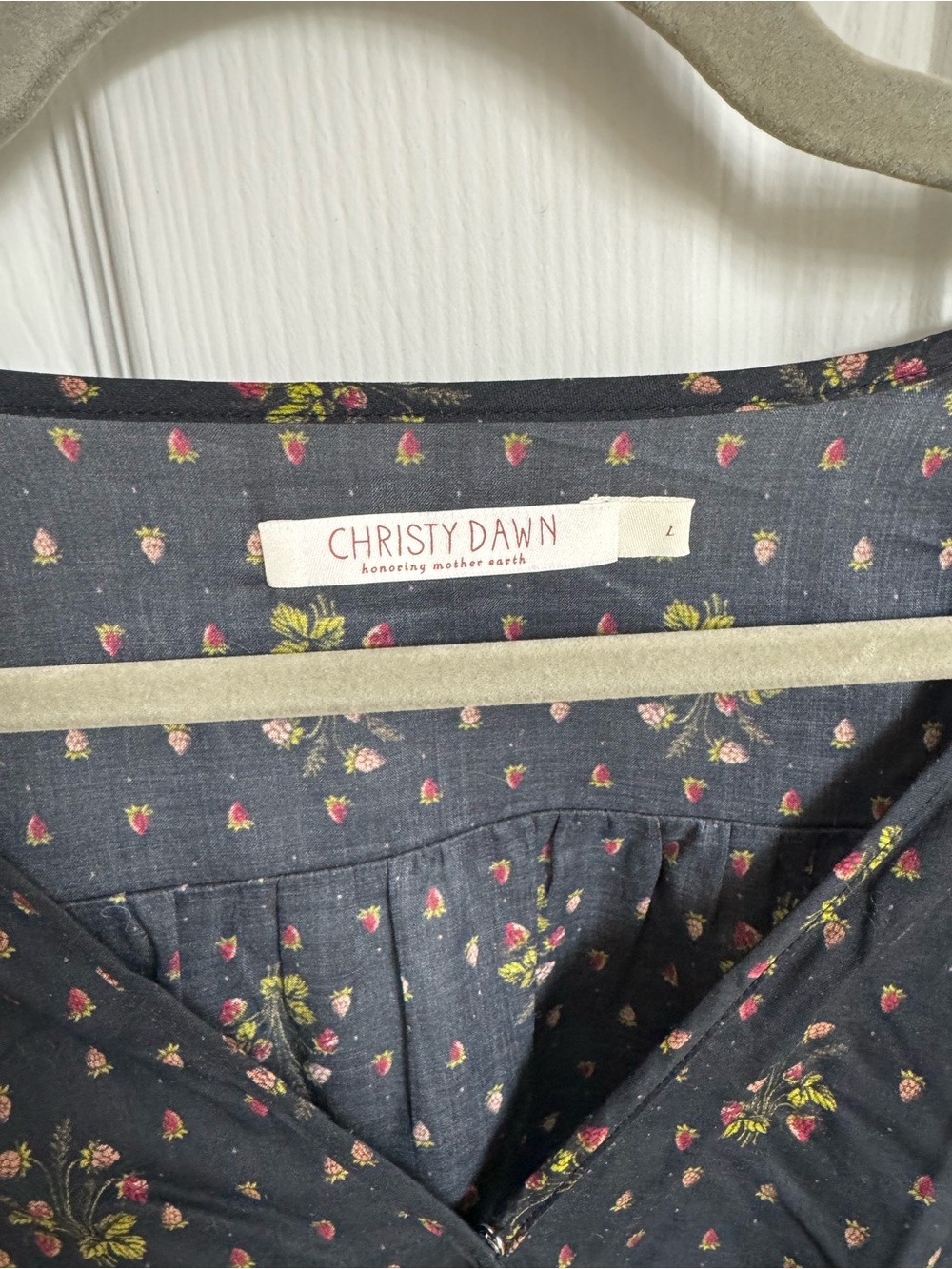 Christy Dawn Simple Dawn Dress — Noir Strawberry Large - Picture 5 of 11
